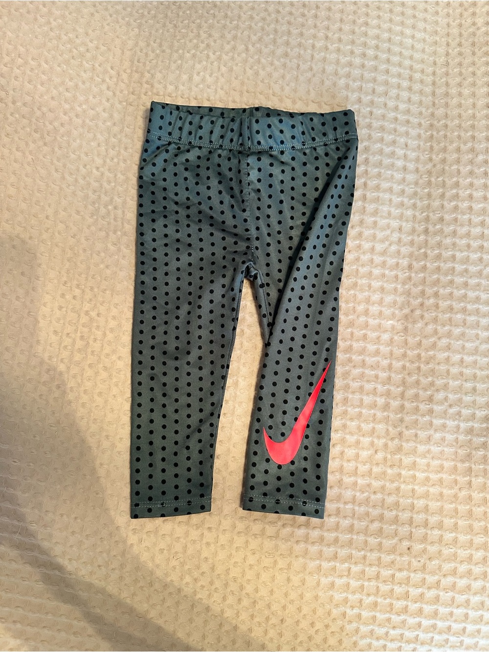 Nike Kids Black Polka Dot Leggings with Pink Swoosh